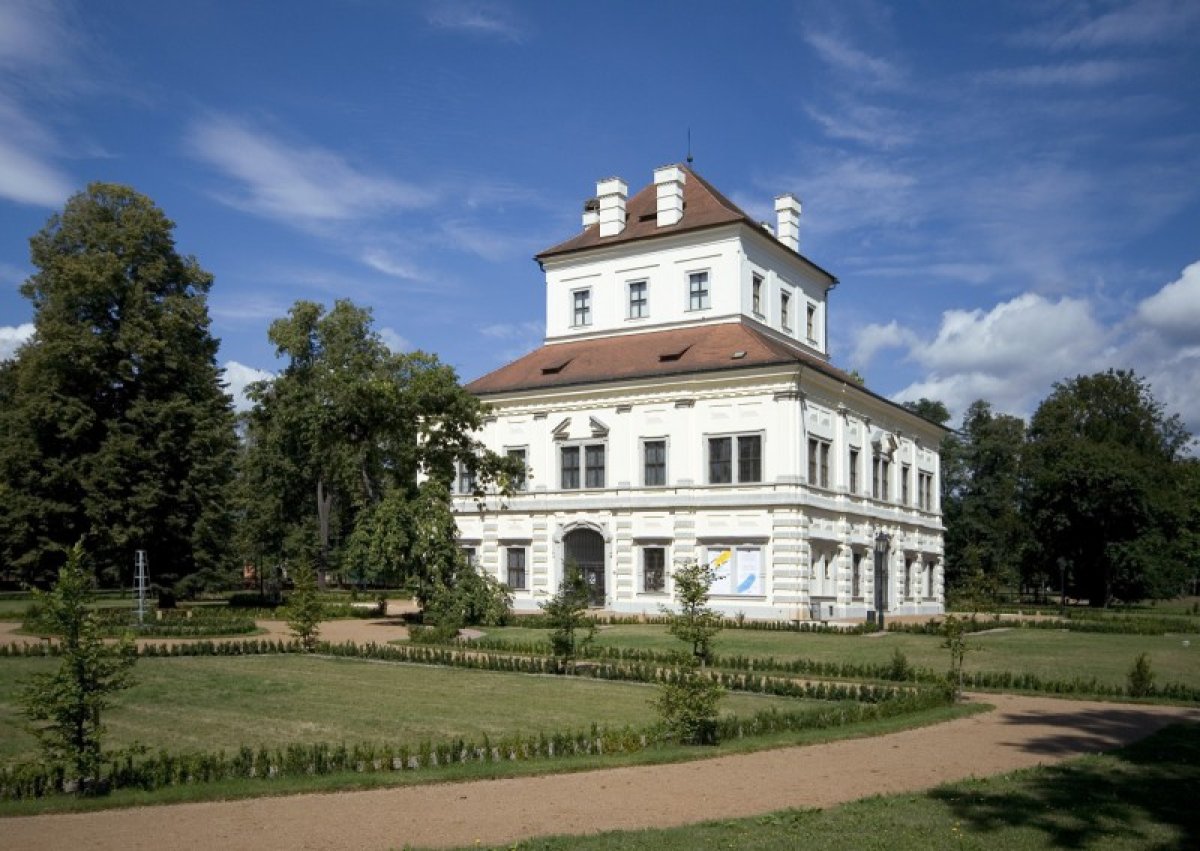 Letohrádek Ostrov - Galerie umění Karlovy Vary